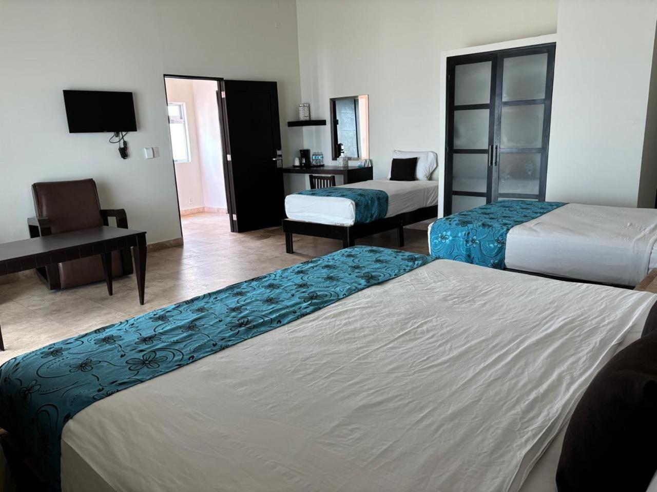 Coral Island Beach View Hotel Mazatlan Exterior photo