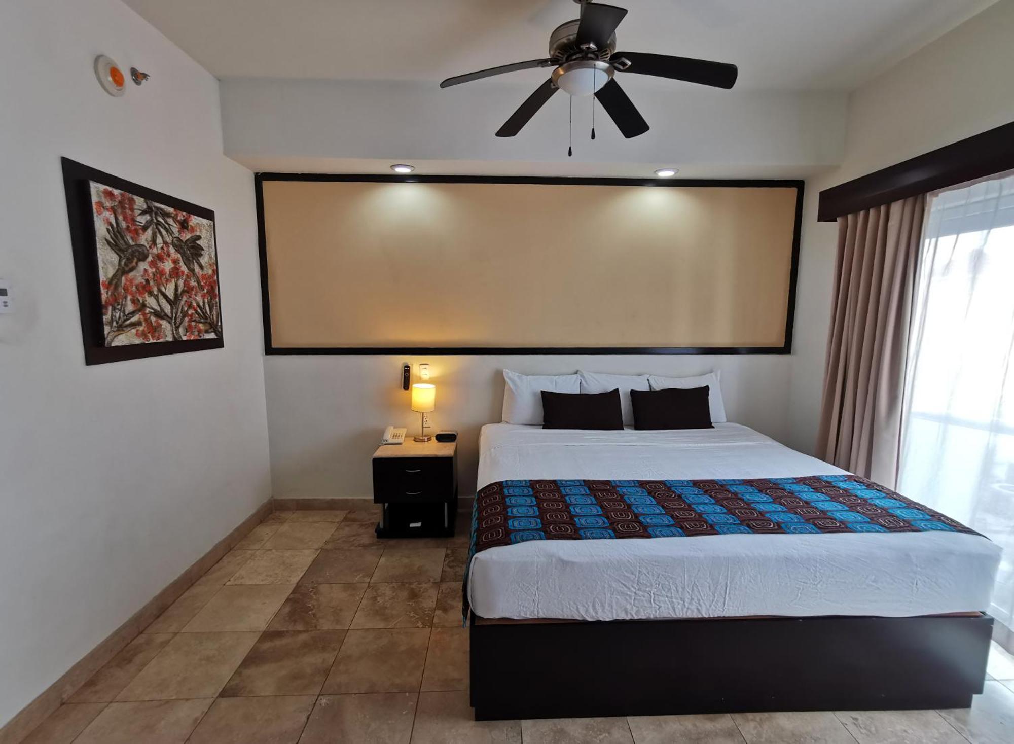 Coral Island Beach View Hotel Mazatlan Exterior photo