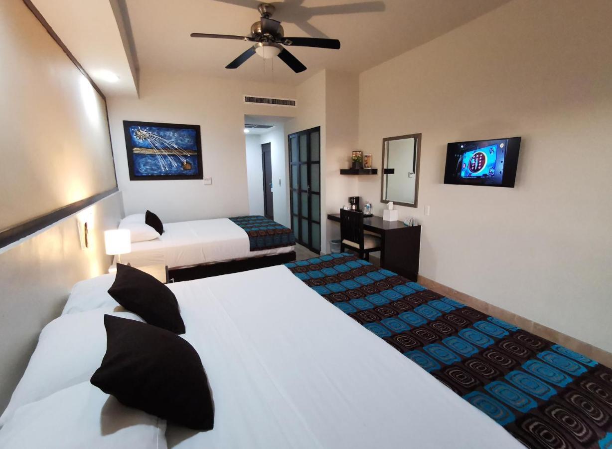 Coral Island Beach View Hotel Mazatlan Exterior photo
